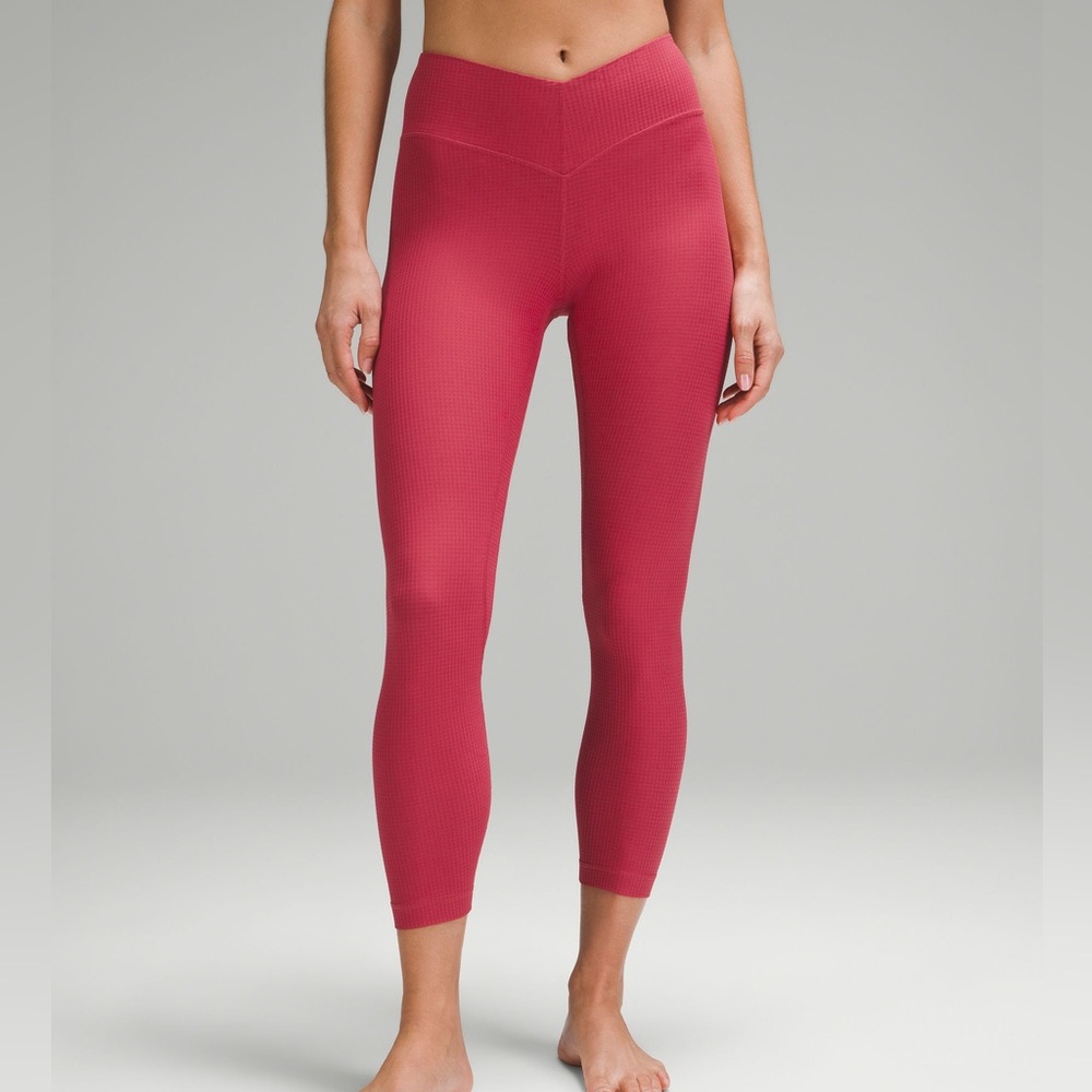 Lululemon V-Waist Yoga Tight 25"